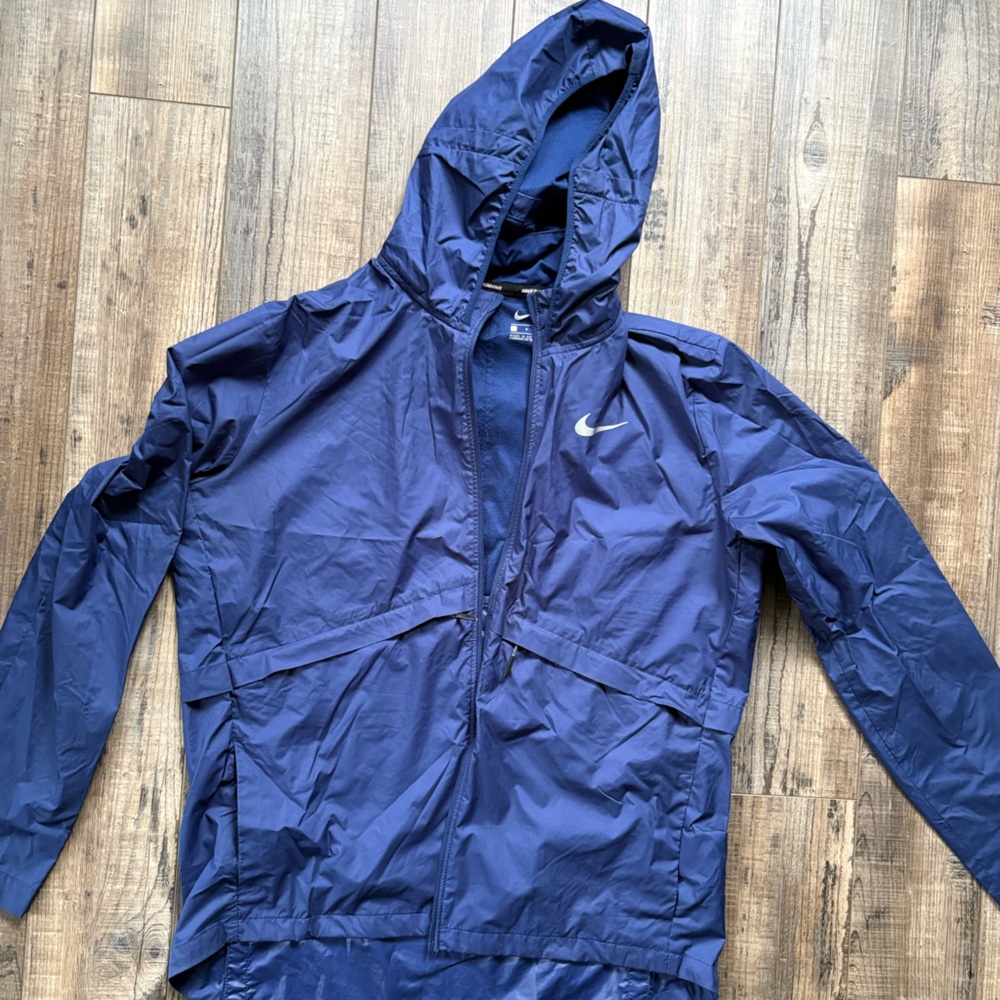 Nike Men's Dark Blue Hooded Windbreaker Jacket